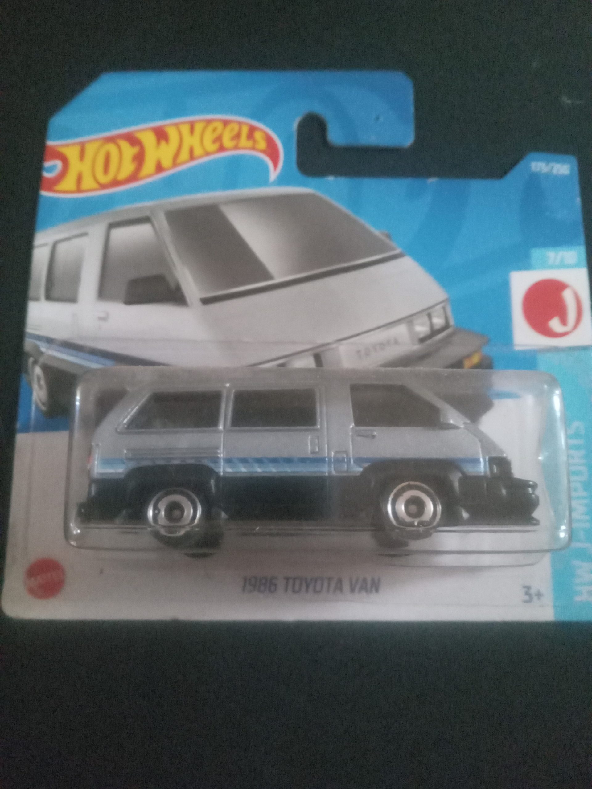 Hot Wheels 1986 Toyota Van_2