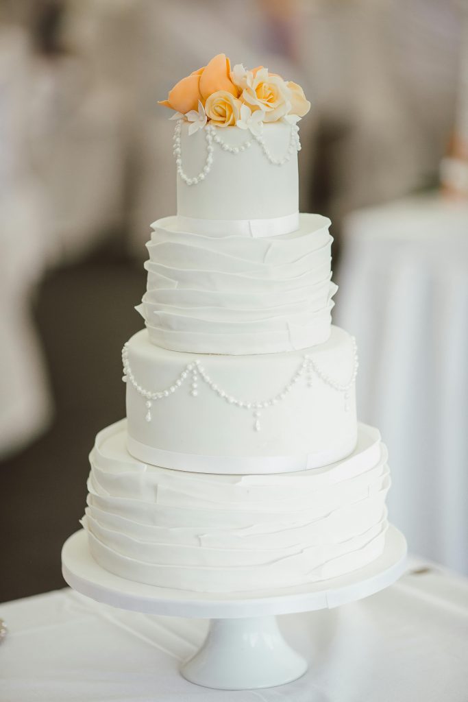 Wedding cake sugar art