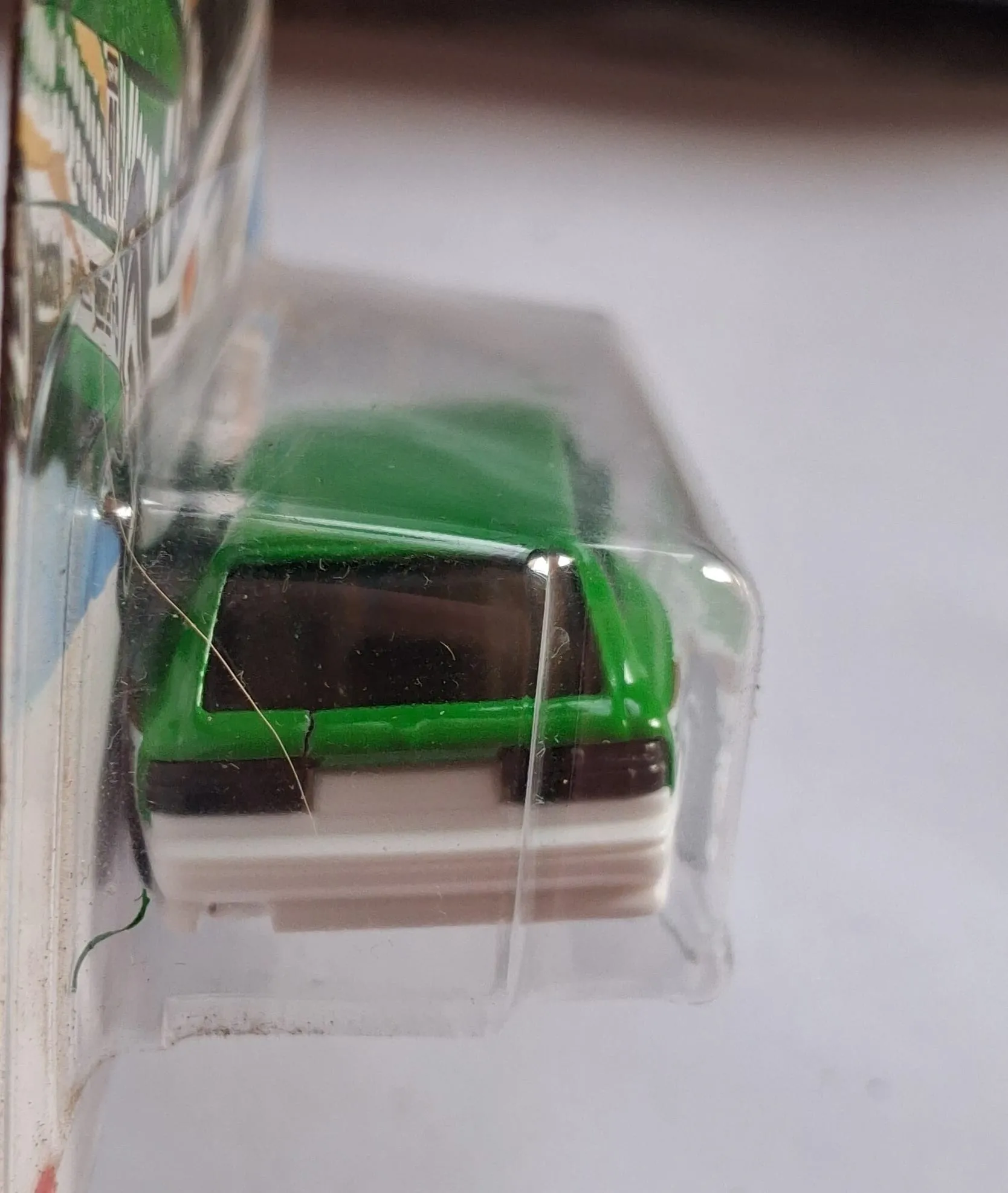 Hot Wheels BMW M3 Wagon — Green Polka Dot Wagons Familiale 2 Hot Wheels BMW M3 Wagon