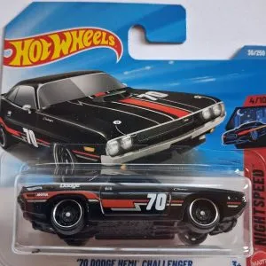 133 Hot Wheels 70 Dodge Hemi Challenger