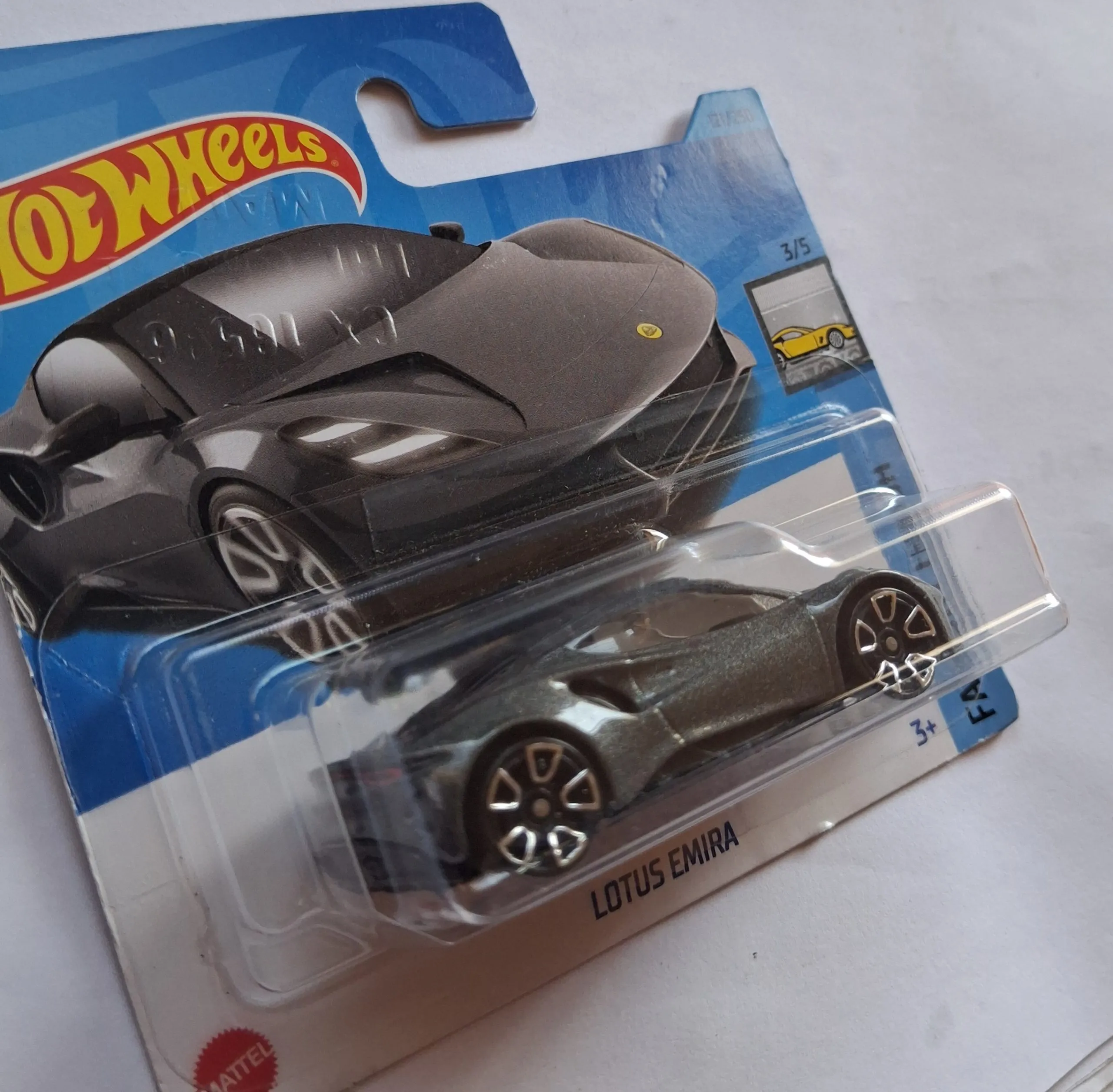 Hot Wheels Lotus Emira 1