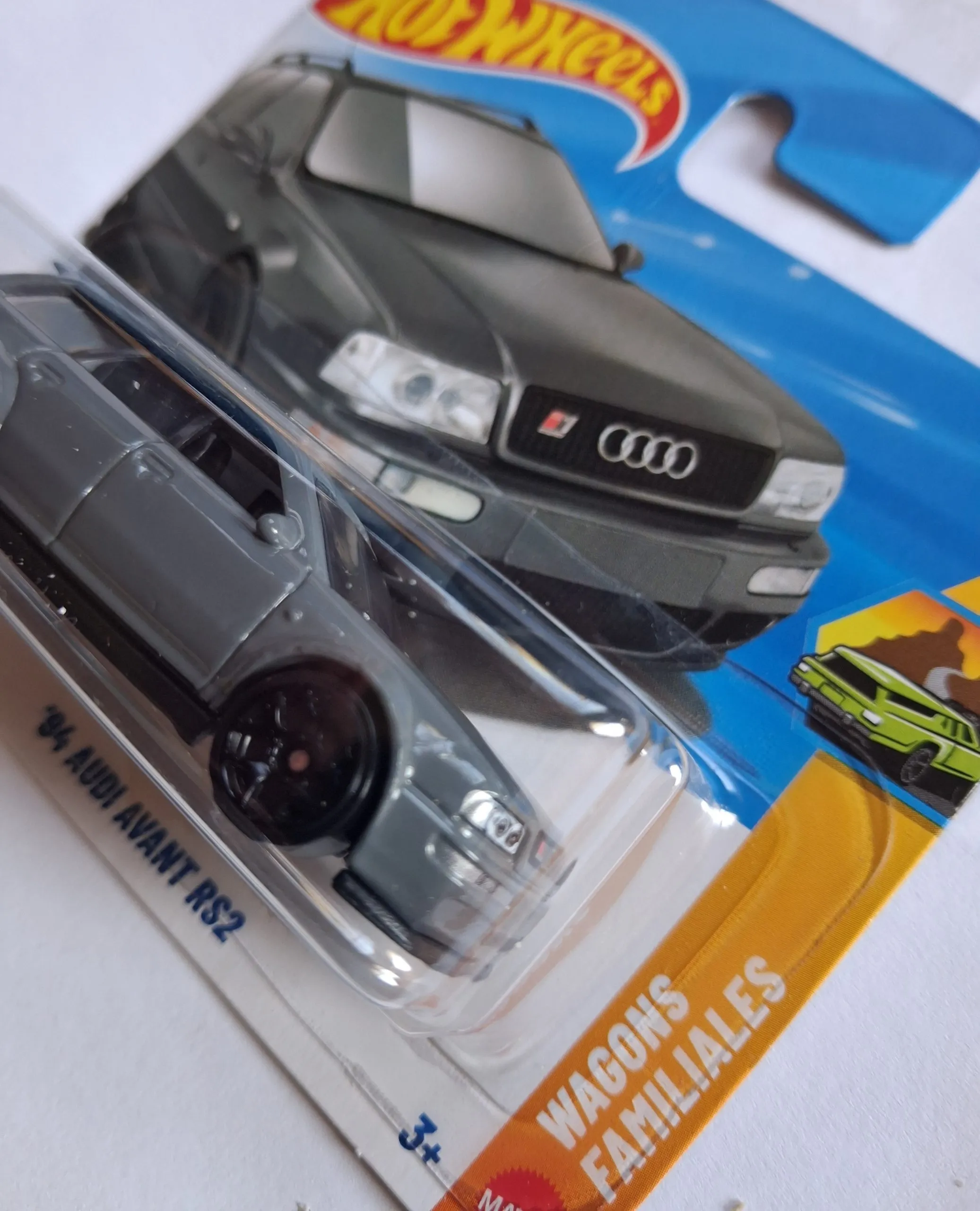Hot Wheels 94 Audi Avant RS2