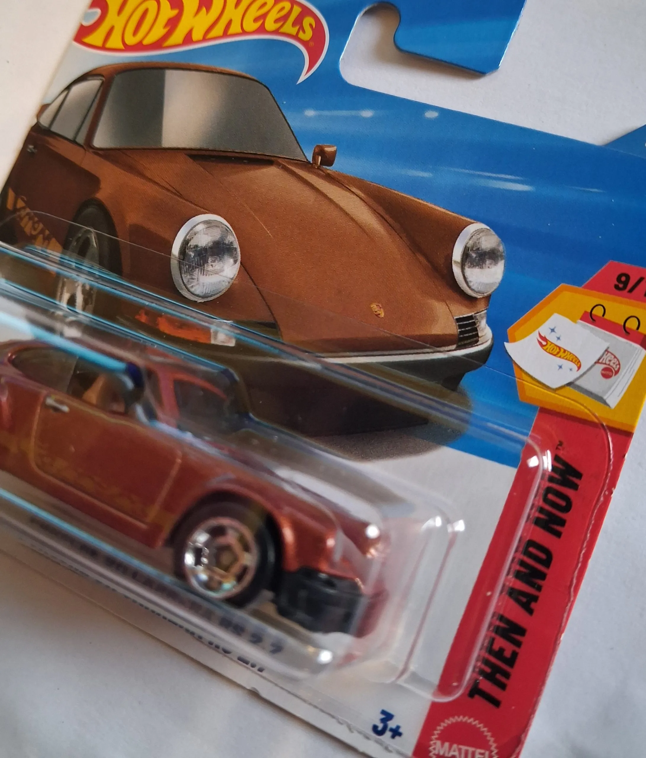 Hot Wheels 2025 Porsche 911 Carrera RS 2.7 – Then and Now 9/10 3 Hot Wheels Porsche Carrera RS 27