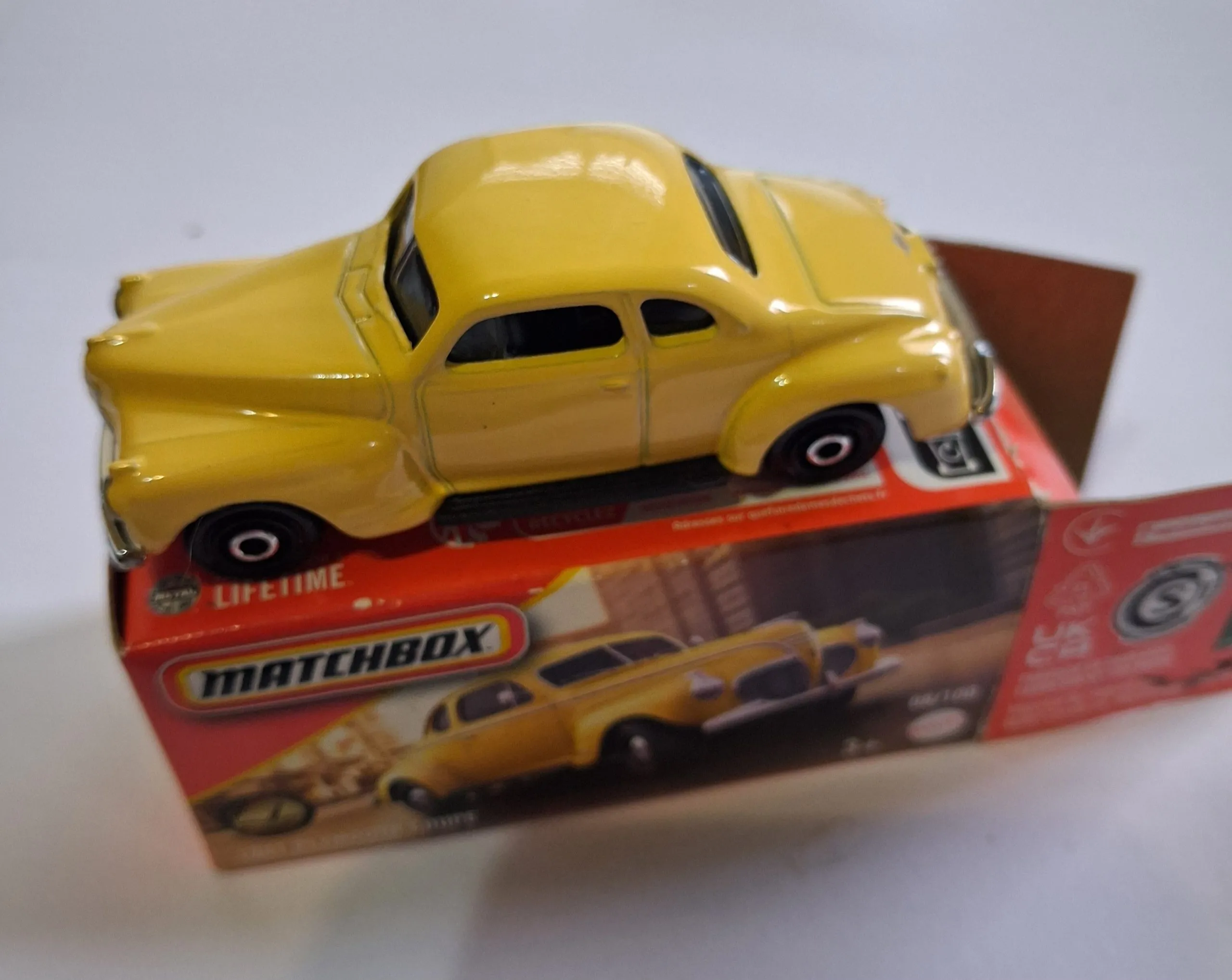 Matchbox 1941 Plymouth Coupe – Loose (Yellow) 3 Matchbox Plymouth Coupe