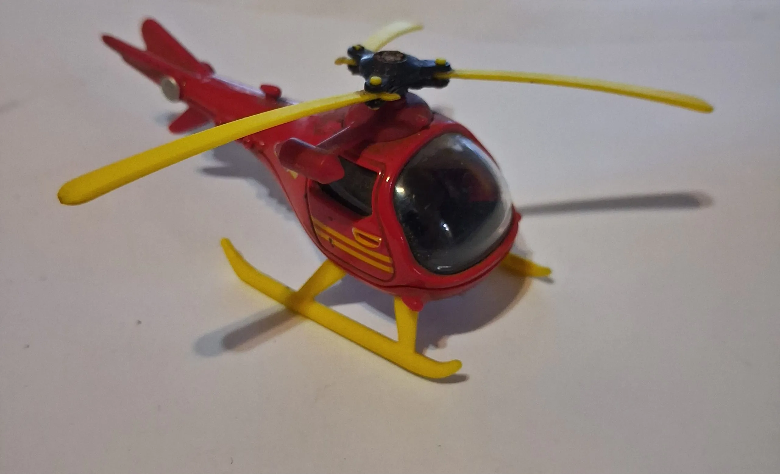 Red & Yellow Diecast Helicopter 1 239 Red Yellow Diecast Helicopter