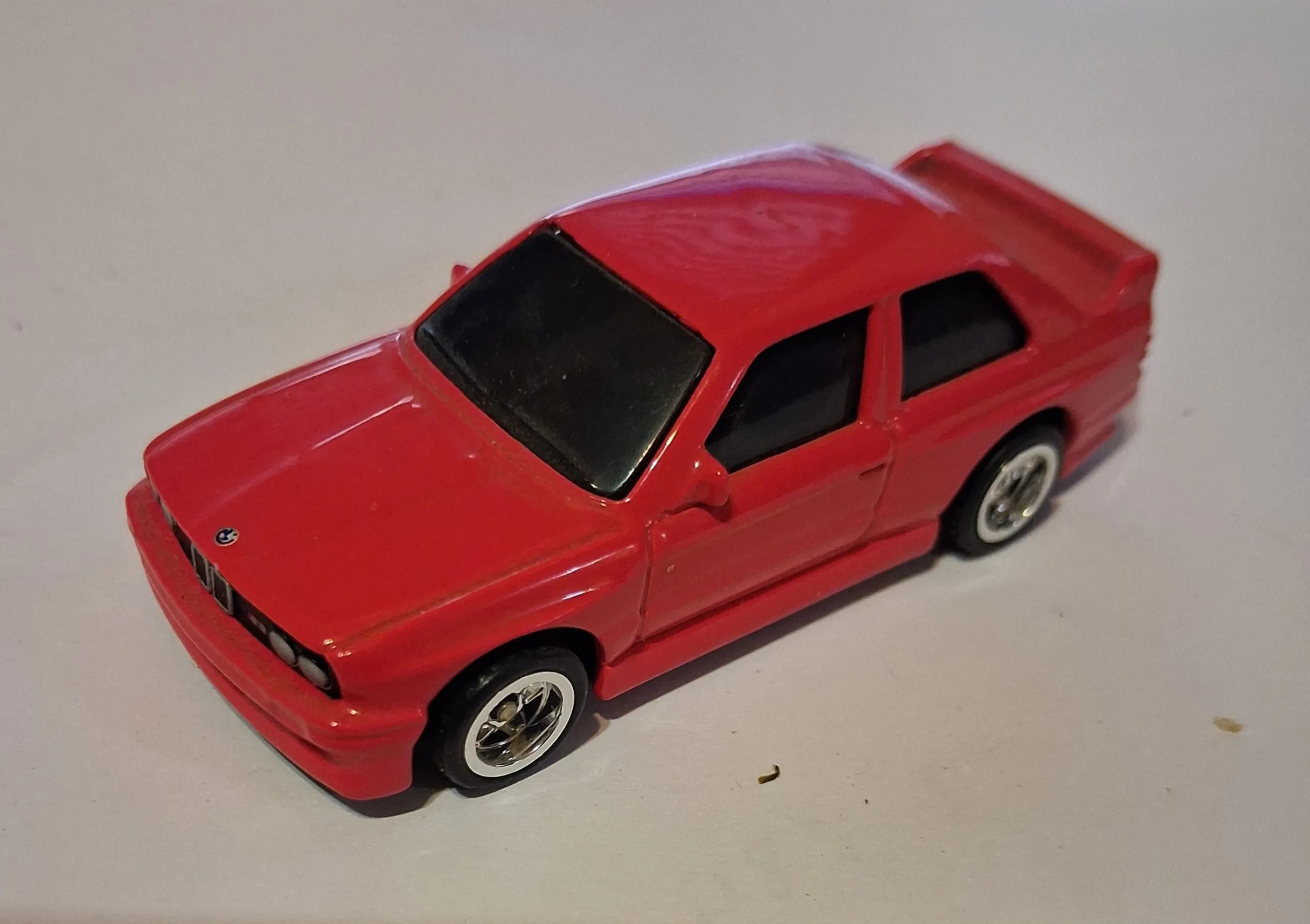 Maisto BMW E30 M3 1 Maisto Bmw E30 M3 diecast model