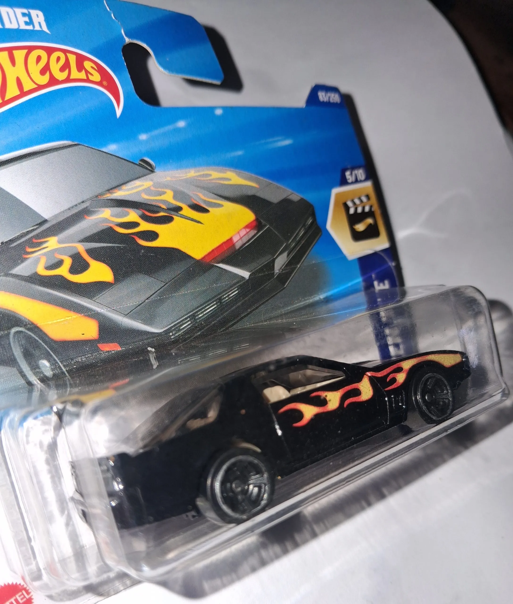 Hot Wheels Knight Rider K.I.T.T. 3 Hot Wheels Knight Rider Kitt diecast model