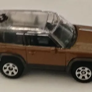 2020 Matchbox Landrover Defender diecast model
