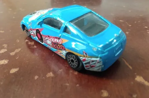 Diecast vs Slot Cars: Which Should You Choose in South Africa? 3 Diecast vs Slot Cars: Which Should You Choose in South Africa? — South African collector guide