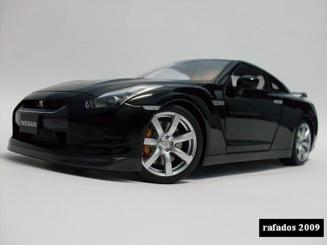 What Is An AUTOart 1:18 GT-R Worth in South Africa? — South African collector guide