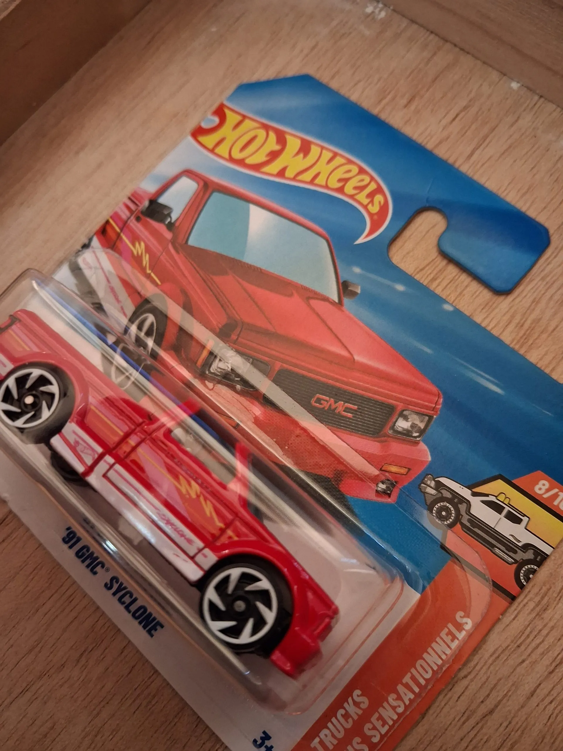 Hot Wheels '91 GMC Syclone 2 Hot Wheels 91 Gmc Syclone diecast model