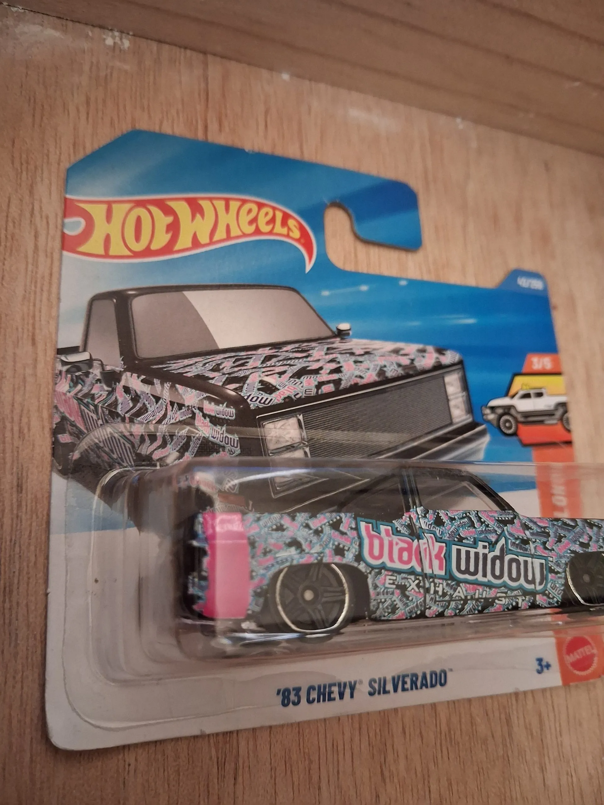 Hot Wheels '83 Chevy Silverado 3 Hot Wheels 83 Chevy Silverado diecast model