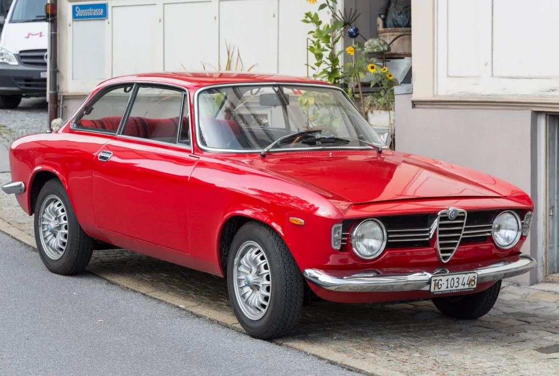 Hot Wheels Alfa Romeo Guide: Giulia, GTV & Italian Style 1 Hot Wheels Alfa Romeo Guide — Hot Wheels Alfa Romeo Guide: Giulia, GTV & Italian Style