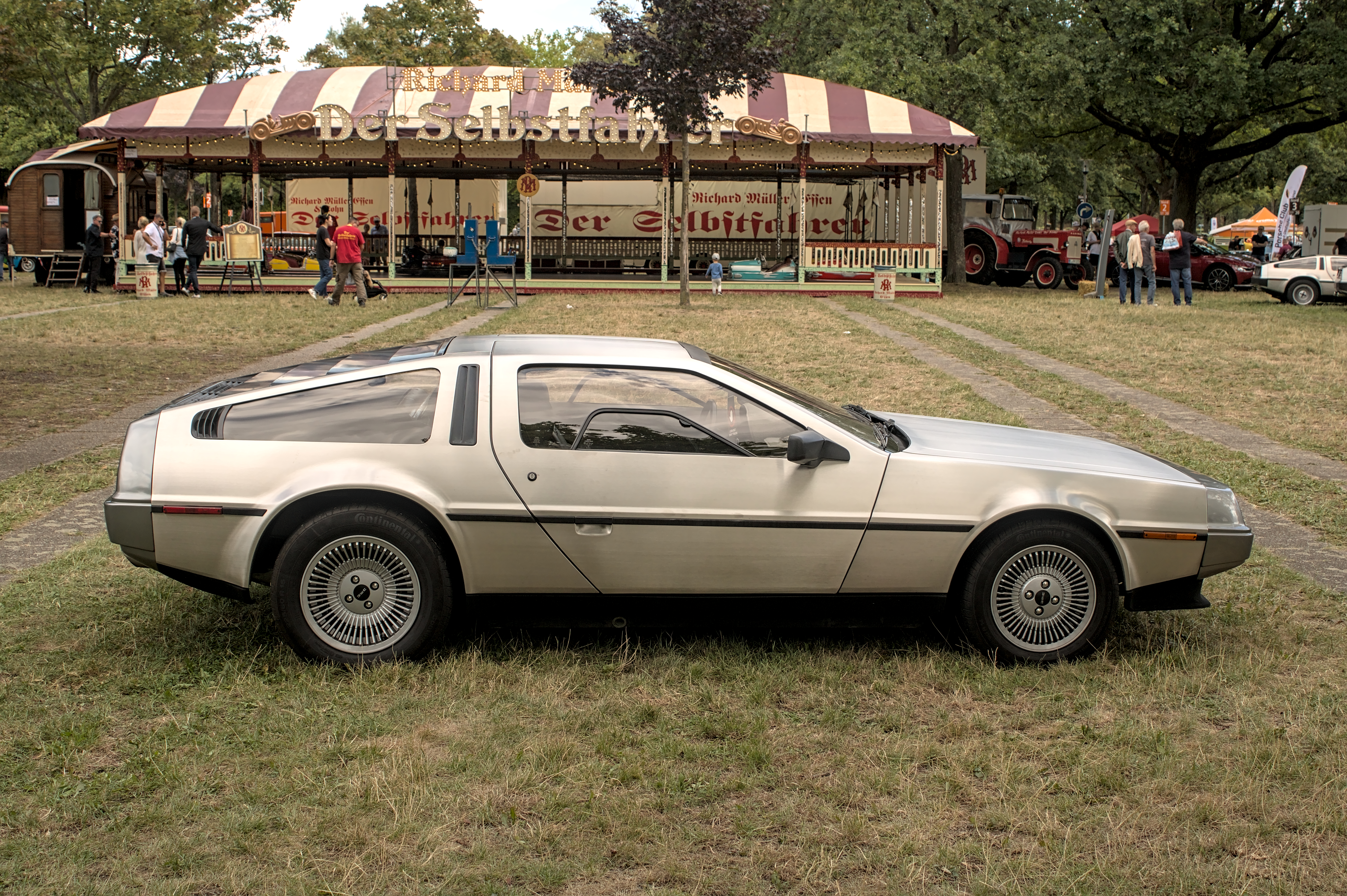 Hot Wheels DeLorean Guide: Castings, Values & Where to Buy in SA 2 Hot Wheels DeLorean diecast cars including the DeLorean DMC-12