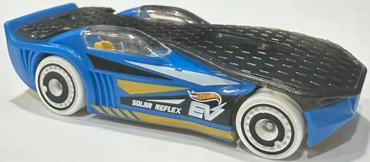 2026 Hot Wheels #007 Solar Reflex
