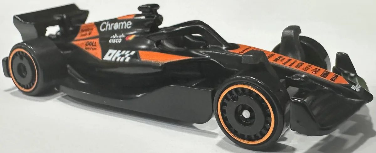 2026 Hot Wheels #020 McLaren Formula 1 Team