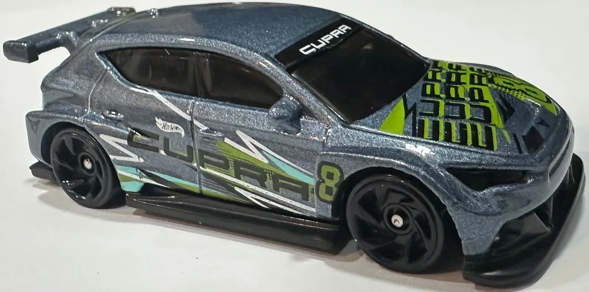 2026 Hot Wheels #037 Cupra e-Racer