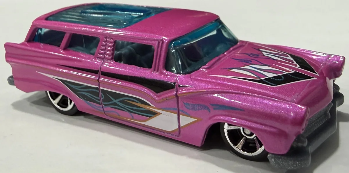2026 Hot Wheels #133 8 Crate