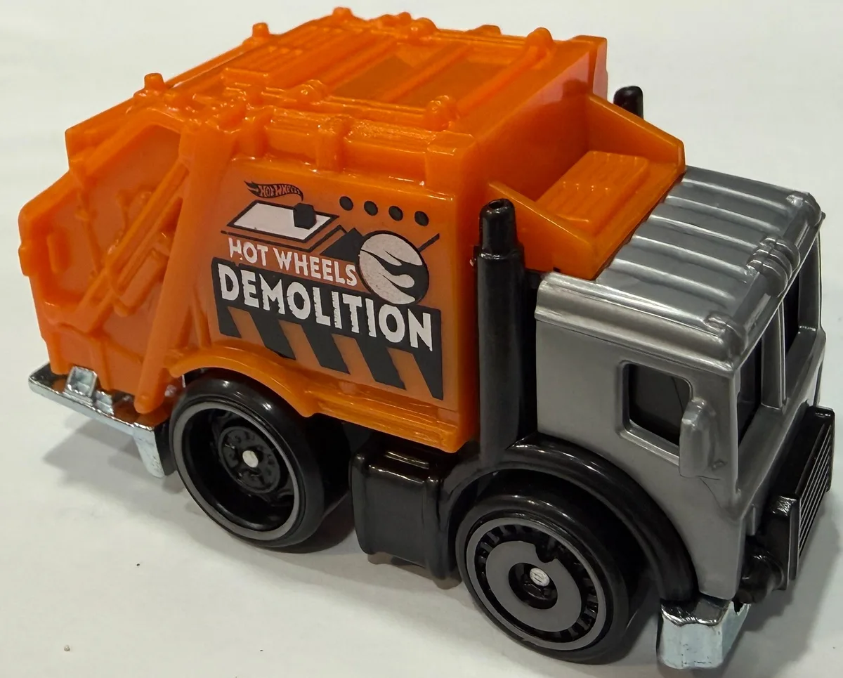 2026 Hot Wheels #162 Total Disposal