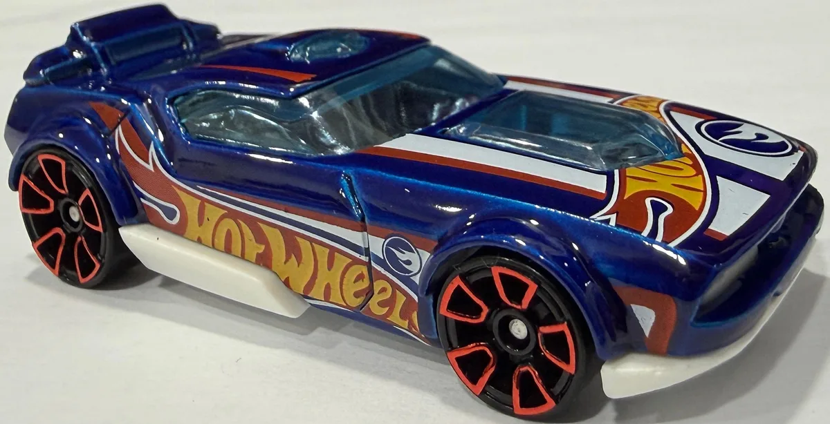 2026 Hot Wheels #238 Fast Fish