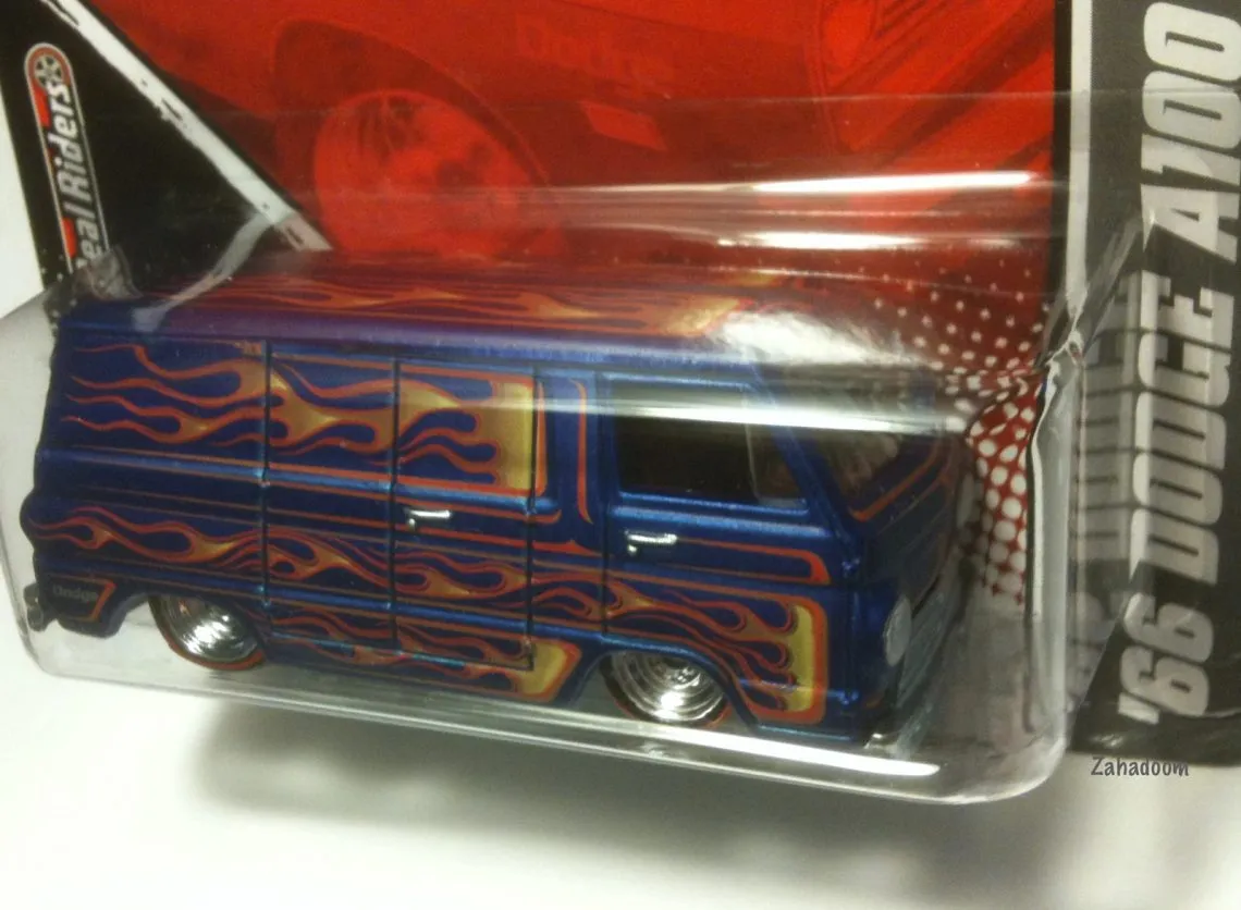 Hot Wheels 100% Hot Wheels 2001: Collector's Guide 1 Hot Wheels 100 Hot Wheels — Hot Wheels 100% Hot Wheels 2001: Collector's Guide