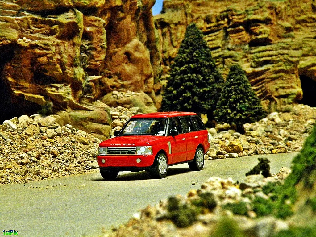 Land Rover & Defender Models Diecast Models of the 2000s: A South African Collector's Guide