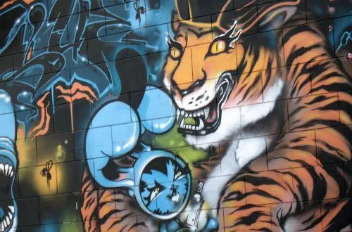 Spray Paint vs Airbrush: Which Should You Choose in South Africa? 9 Spray Paint vs Airbrush: Which Should You Choose in South Africa?